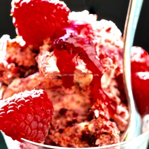 red velvet ice cream © www.ice-cream-magazine.com