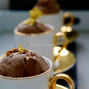 chocolate brownie ice cream © www.ice-cream-magazine.com